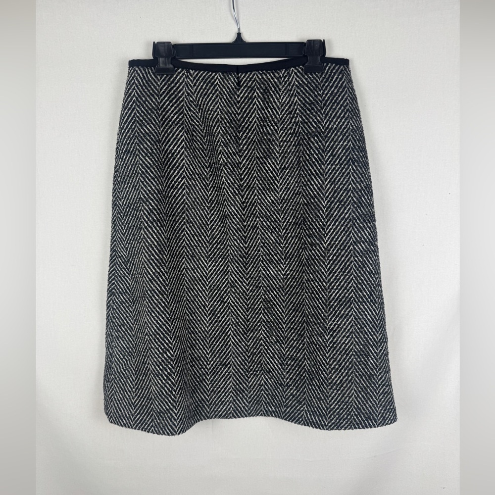 Ann Taylor Black and White Herringbone Skirt - Picture 3 of 8